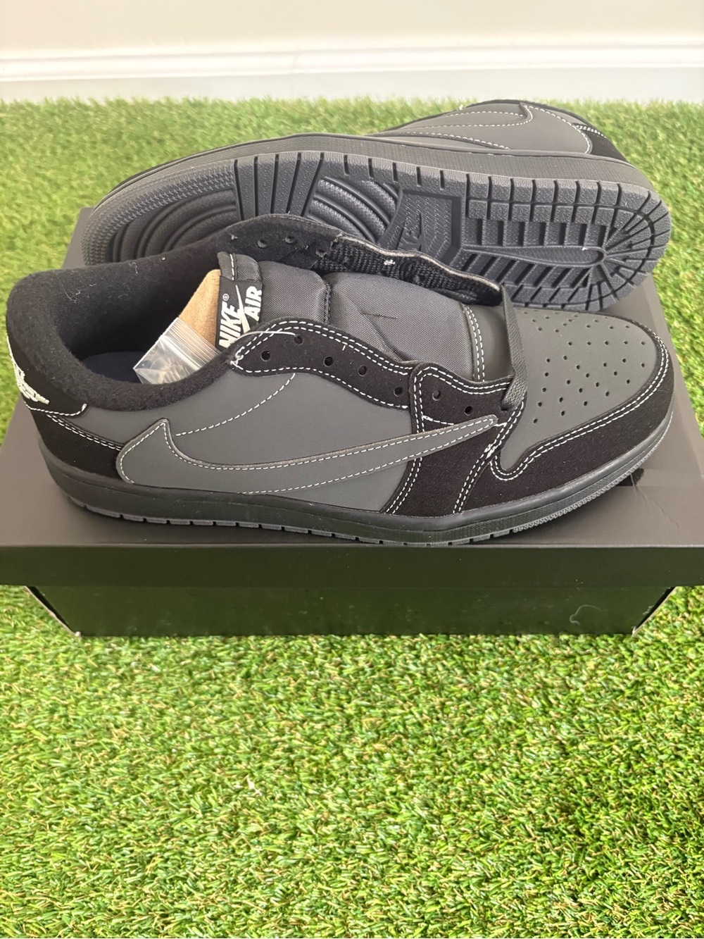 Jordan 1 Travis Scott Black Phantom